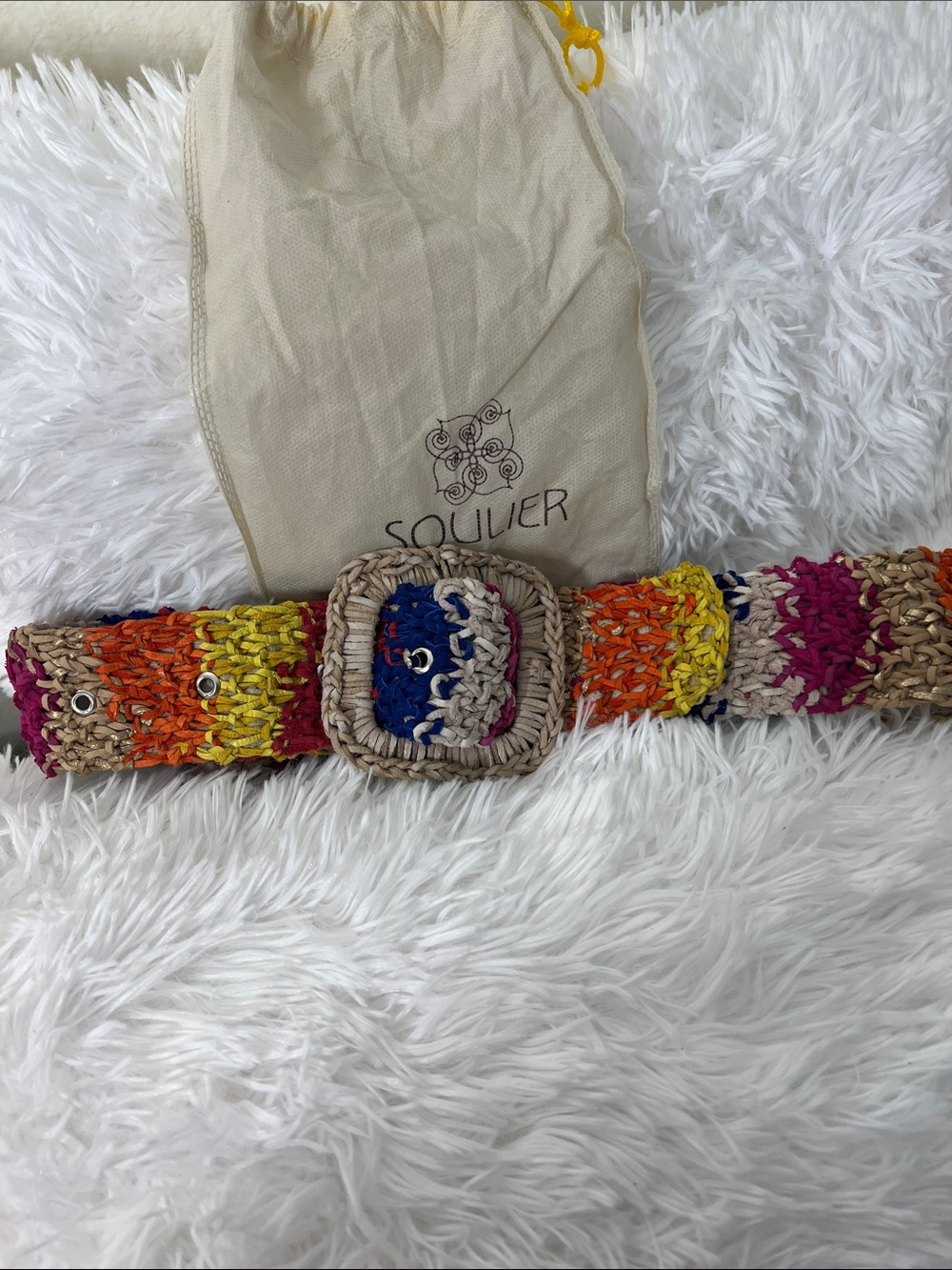 Soulier fun and unique multi color belt